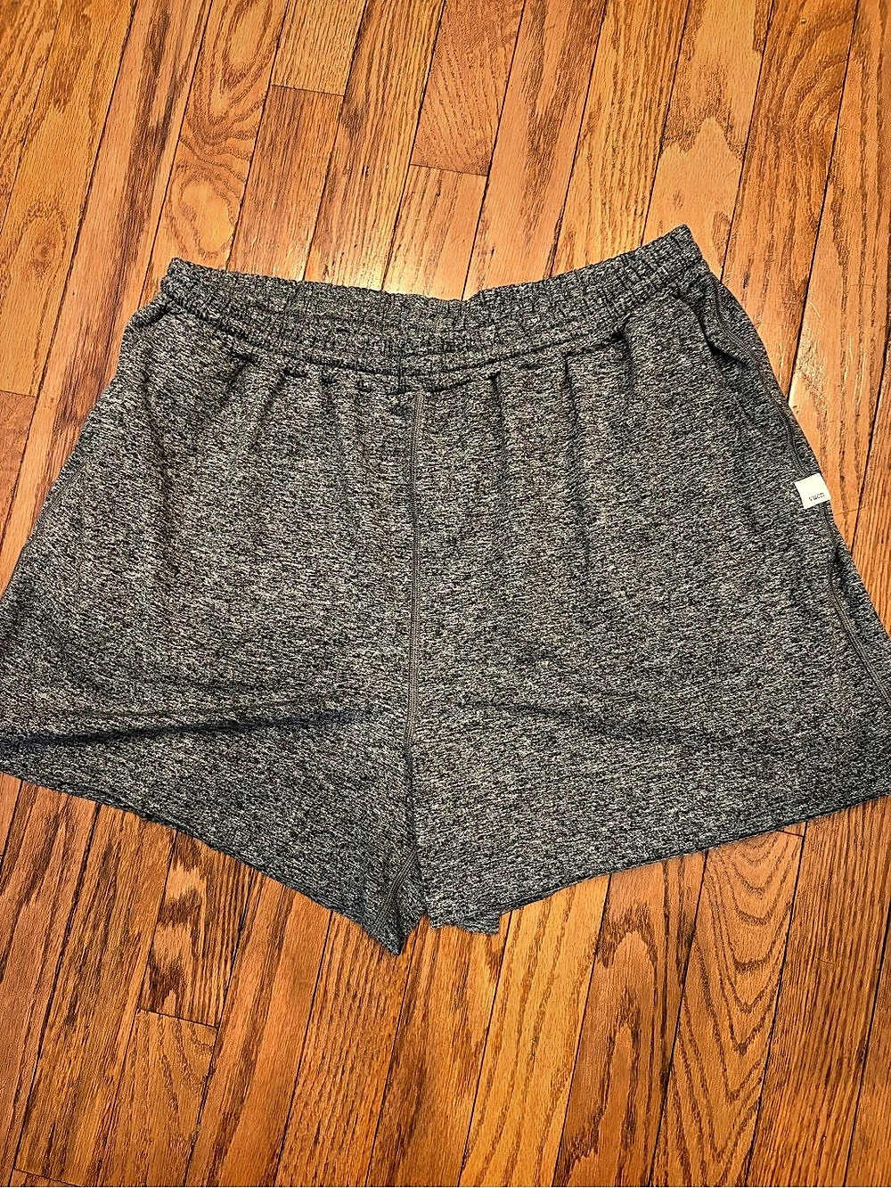 Vuori XL Gray Boyfriend Athletic Shorts